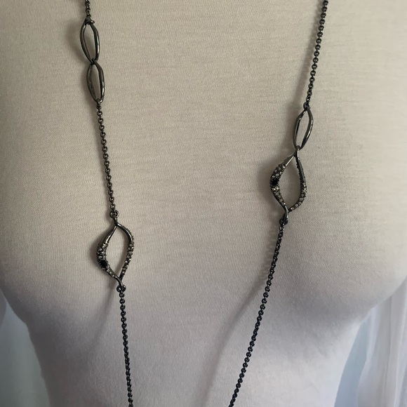ALEXIS BITTAR • Long Gunmetal Curb & Custom Sculpted Double Sided Link Necklace - Picture 7 of 8